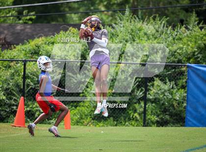 Thumbnail 2 in Cleveland Central vs Desoto Central (U of Memphis 7v7) photogallery.
