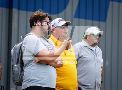 Thumbnail 3 in Cleveland Central vs Desoto Central (U of Memphis 7v7) photogallery.