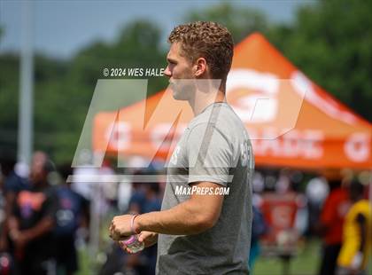 Thumbnail 1 in Cleveland Central vs Desoto Central (U of Memphis 7v7) photogallery.