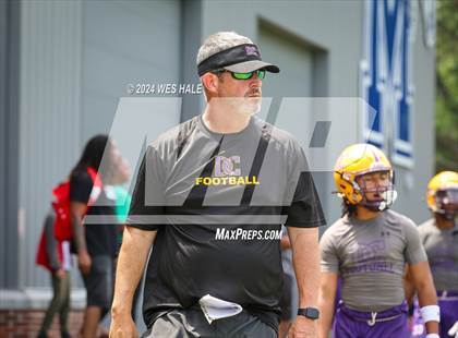 Thumbnail 2 in Cleveland Central vs Desoto Central (U of Memphis 7v7) photogallery.
