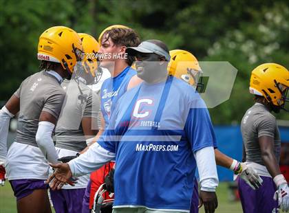 Thumbnail 1 in Cleveland Central vs Desoto Central (U of Memphis 7v7) photogallery.