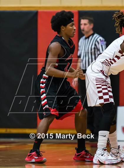 Thumbnail 1 in Jefferson City vs Owasso (Machens Great 8 Classic) photogallery.