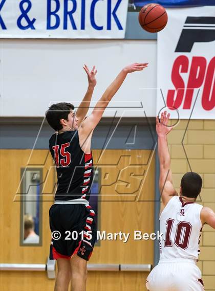 Thumbnail 2 in Jefferson City vs Owasso (Machens Great 8 Classic) photogallery.