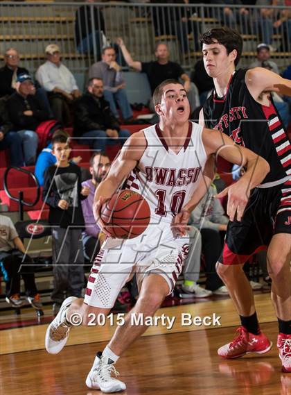 Thumbnail 1 in Jefferson City vs Owasso (Machens Great 8 Classic) photogallery.