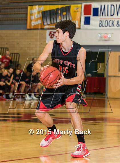 Thumbnail 2 in Jefferson City vs Owasso (Machens Great 8 Classic) photogallery.