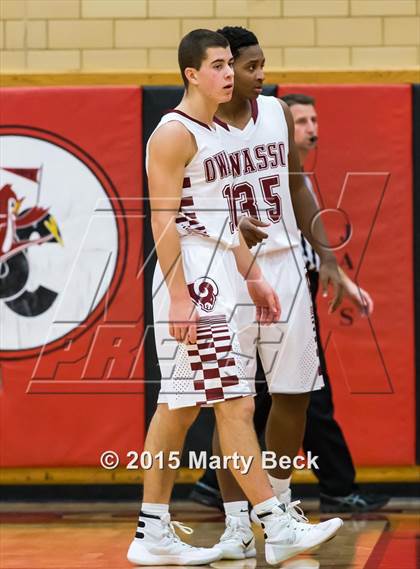 Thumbnail 3 in Jefferson City vs Owasso (Machens Great 8 Classic) photogallery.