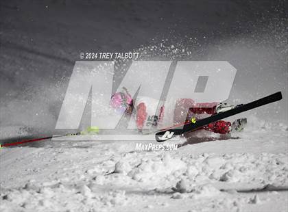 Thumbnail 1 in MCPSAC Hunt Hollow Giant Slalom photogallery.
