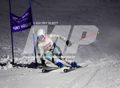 Thumbnail 3 in MCPSAC Hunt Hollow Giant Slalom photogallery.