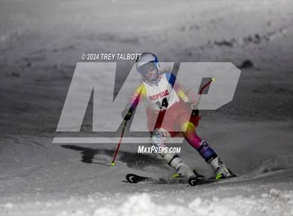 Thumbnail 3 in MCPSAC Hunt Hollow Giant Slalom photogallery.