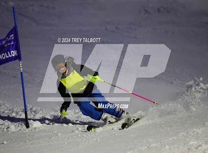 Thumbnail 2 in MCPSAC Hunt Hollow Giant Slalom photogallery.