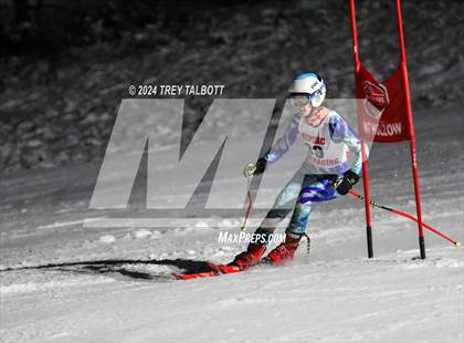 Thumbnail 3 in MCPSAC Hunt Hollow Giant Slalom photogallery.