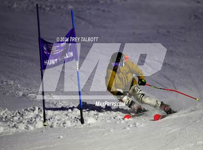 Thumbnail 1 in MCPSAC Hunt Hollow Giant Slalom photogallery.