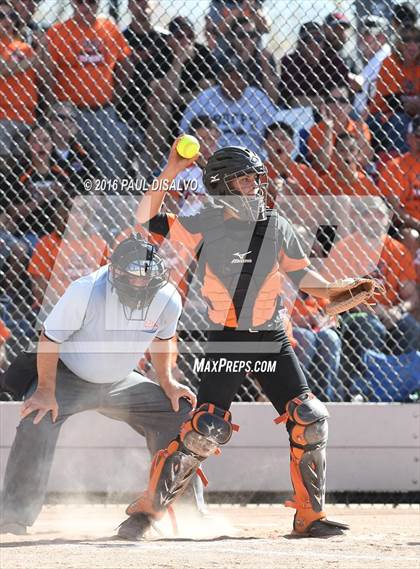 Thumbnail 2 in Erie vs. Valor Christian (CHSAA 4A State Final) photogallery.