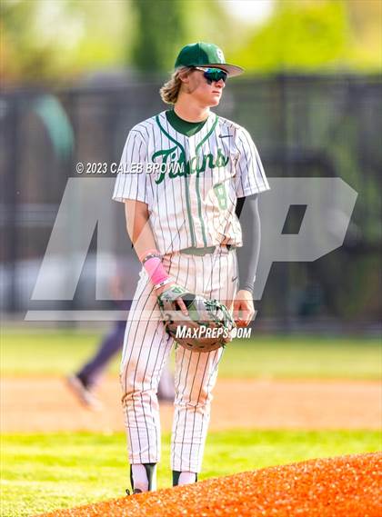 Thumbnail 1 in Olympus vs. Woods Cross (UHSAA 5A Bracket 1 Play-In Game) photogallery.