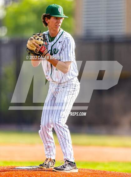 Thumbnail 1 in Olympus vs. Woods Cross (UHSAA 5A Bracket 1 Play-In Game) photogallery.