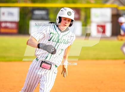 Thumbnail 1 in Olympus vs. Woods Cross (UHSAA 5A Bracket 1 Play-In Game) photogallery.