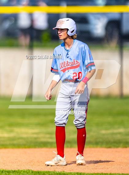 Thumbnail 3 in Olympus vs. Woods Cross (UHSAA 5A Bracket 1 Play-In Game) photogallery.