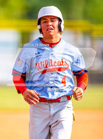 Thumbnail 1 in Olympus vs. Woods Cross (UHSAA 5A Bracket 1 Play-In Game) photogallery.