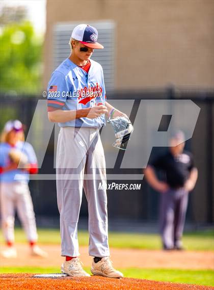 Thumbnail 3 in Olympus vs. Woods Cross (UHSAA 5A Bracket 1 Play-In Game) photogallery.