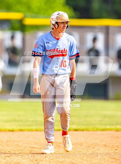 Thumbnail 3 in Olympus vs. Woods Cross (UHSAA 5A Bracket 1 Play-In Game) photogallery.