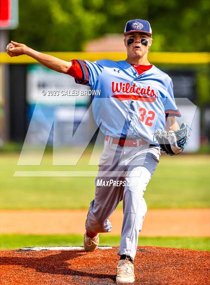 Thumbnail 3 in Olympus vs. Woods Cross (UHSAA 5A Bracket 1 Play-In Game) photogallery.