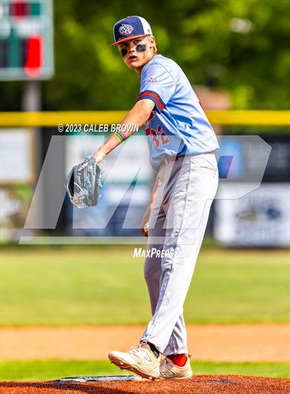 Thumbnail 3 in Olympus vs. Woods Cross (UHSAA 5A Bracket 1 Play-In Game) photogallery.