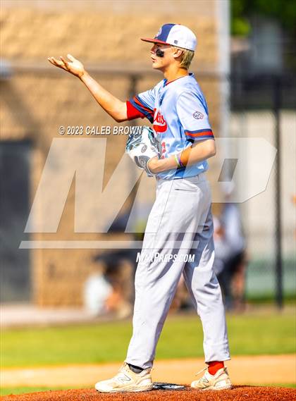 Thumbnail 2 in Olympus vs. Woods Cross (UHSAA 5A Bracket 1 Play-In Game) photogallery.