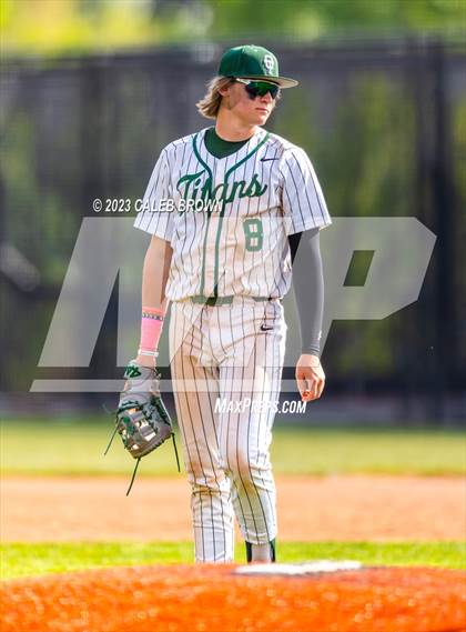 Thumbnail 3 in Olympus vs. Woods Cross (UHSAA 5A Bracket 1 Play-In Game) photogallery.