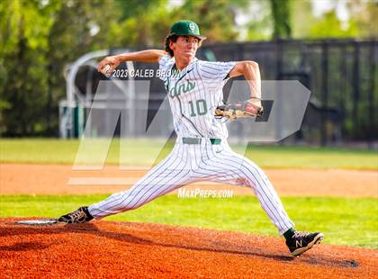 Thumbnail 1 in Olympus vs. Woods Cross (UHSAA 5A Bracket 1 Play-In Game) photogallery.