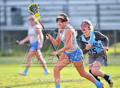 Thumbnail 2 in Chapin @ Mann photogallery.