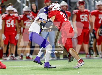Thumbnail 2 in Cross Plains vs. Muenster (UIL Football 2A Region 2 Bi District) photogallery.