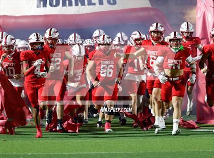 Thumbnail 2 in Cross Plains vs. Muenster (UIL Football 2A Region 2 Bi District) photogallery.