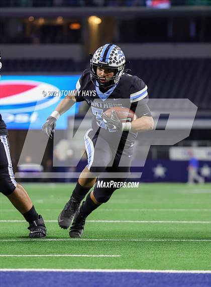 Thumbnail 1 in Paetow vs. College Station (UIL Football 5A D1 Finals) photogallery.