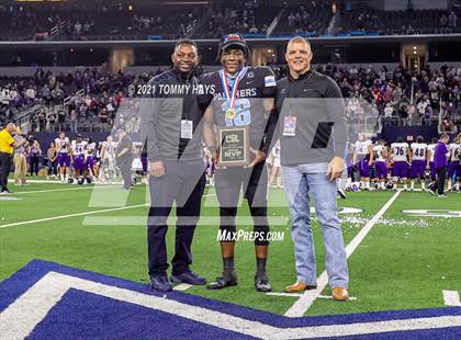 Thumbnail 1 in Paetow vs. College Station (UIL Football 5A D1 Finals) photogallery.