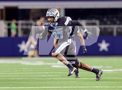 Thumbnail 3 in Paetow vs. College Station (UIL Football 5A D1 Finals) photogallery.