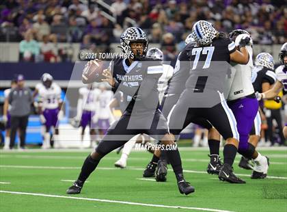 Thumbnail 3 in Paetow vs. College Station (UIL Football 5A D1 Finals) photogallery.