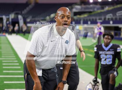 Thumbnail 1 in Paetow vs. College Station (UIL Football 5A D1 Finals) photogallery.