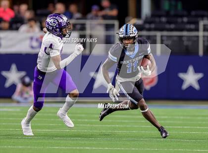 Thumbnail 2 in Paetow vs. College Station (UIL Football 5A D1 Finals) photogallery.