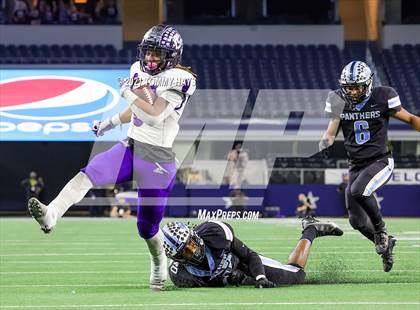 Thumbnail 3 in Paetow vs. College Station (UIL Football 5A D1 Finals) photogallery.