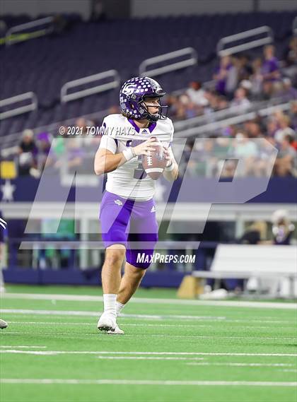Thumbnail 1 in Paetow vs. College Station (UIL Football 5A D1 Finals) photogallery.