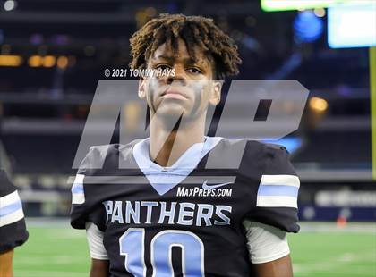 Thumbnail 1 in Paetow vs. College Station (UIL Football 5A D1 Finals) photogallery.
