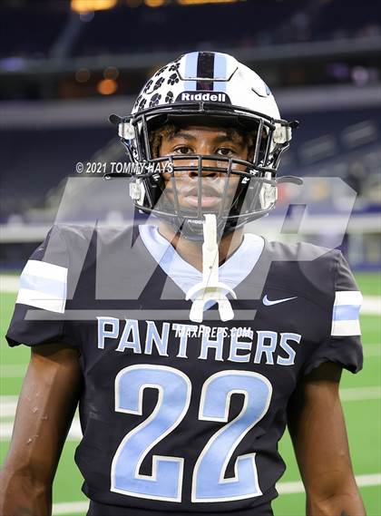 Thumbnail 1 in Paetow vs. College Station (UIL Football 5A D1 Finals) photogallery.