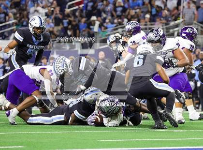 Thumbnail 1 in Paetow vs. College Station (UIL Football 5A D1 Finals) photogallery.