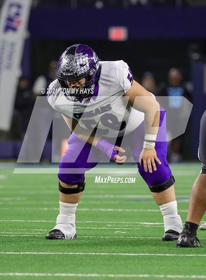 Thumbnail 3 in Paetow vs. College Station (UIL Football 5A D1 Finals) photogallery.