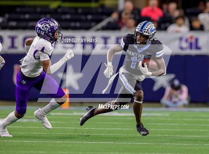 Thumbnail 2 in Paetow vs. College Station (UIL Football 5A D1 Finals) photogallery.