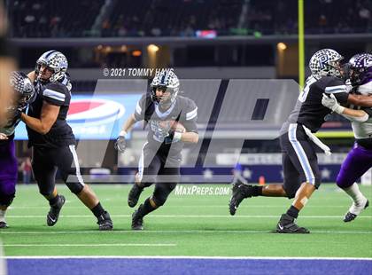 Thumbnail 3 in Paetow vs. College Station (UIL Football 5A D1 Finals) photogallery.