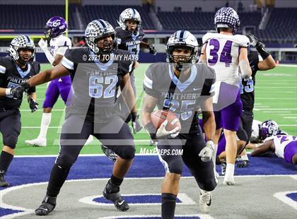 Thumbnail 2 in Paetow vs. College Station (UIL Football 5A D1 Finals) photogallery.