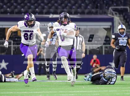 Thumbnail 2 in Paetow vs. College Station (UIL Football 5A D1 Finals) photogallery.