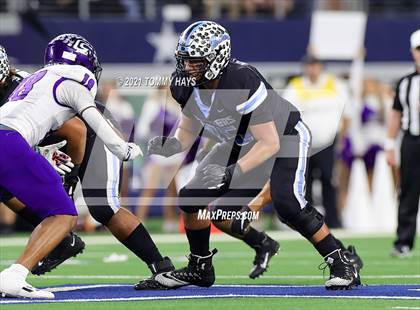 Thumbnail 3 in Paetow vs. College Station (UIL Football 5A D1 Finals) photogallery.