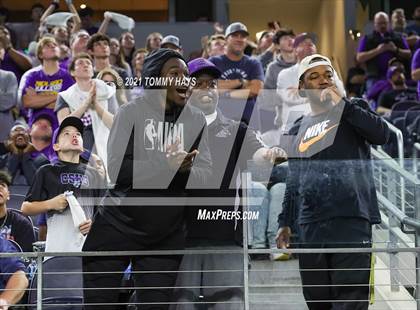 Thumbnail 2 in Paetow vs. College Station (UIL Football 5A D1 Finals) photogallery.